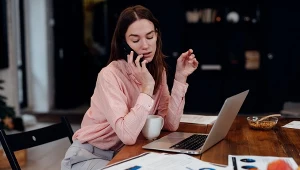 Pracujesz dla zagranicznej firmy? Tak rozliczysz się z polskim urzędem