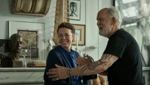 Olivia Colman i John Lithgow w filmie "Mów mi JImpa", fot. Mark de Blok