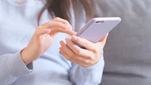 Nowy zakaz w szkołach od 1 września. Nauczycielom będzie łatwiej?