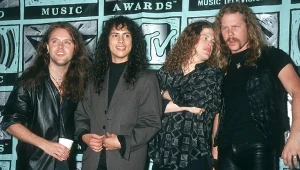 Przez lata skrywał ból po tragicznej śmierci matki. Tak powstał hit lat 90.