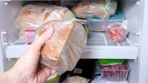 Mrozisz chleb? Naukowcy mają na ten temat zaskakujące zdanie