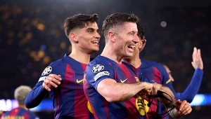 Robert Lewandowski, obok Gerard Martin
