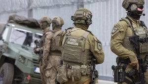 Fałszywe informacje o migrantach. Resort wytyka błąd posła PiS