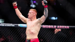 UFC Londyn: O której godzinie walczy Iwo Baraniewski? Transmisja, karta walk