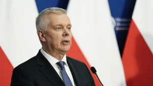 Minister koordynator służb specjalnych Tomasz Siemoniak odniósł się do ruchu prezydenta ws. awansów oficerskich