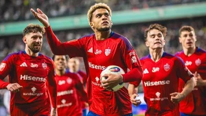 Wymiana ciosów w szlagierze kolejki. Legia ucieka ze strefy spadkowej