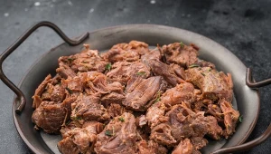 Zawiera więcej żelaza niż większość czerwonych mięs. Nadal rzadko trafia na nasze talerze