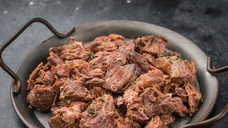 Zawiera więcej żelaza niż większość czerwonych mięs. Nadal rzadko trafia na nasze talerze