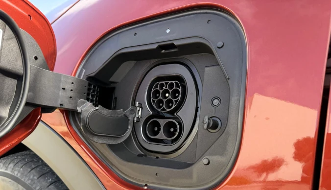 Sprawdziłem, po ile zwraca się samochód elektryczny. Drogi diesel może wyjść taniej