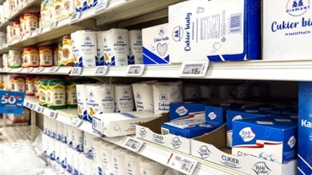 Biedronka promocje od poniedziałku - masło gratis, cukier za 1 zł i tanie produkty do ciast Wielkanocnych