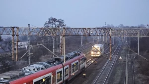 Niebezpieczny incydent w Gnieźnie. Dwa pociągi na jednym torze