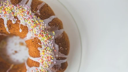 Babka bananowa to smaczny, choć nietypowy wypiek Wielkanocny