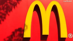 Czyste szaleństwo w McDonald's! W zestawach karty o wartości ok. 50 tys. zł