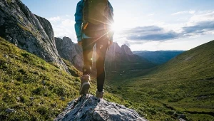 Lekkie buty trekkingowe redukują uczucie zmęczenia w przypadku powyżej 20 km dziennie