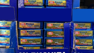 Masło za 2,99 zł i kawa -29%. Dino odpala promocje przed Wielkanocą