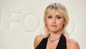 Miała sekretnego chłopaka. Prawda wyszła na jaw po 20 latach