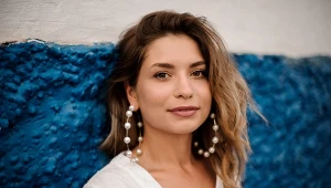 Ta kobieta to zimna perfekcjonistka. Łagodnieje tylko wśród bliskich