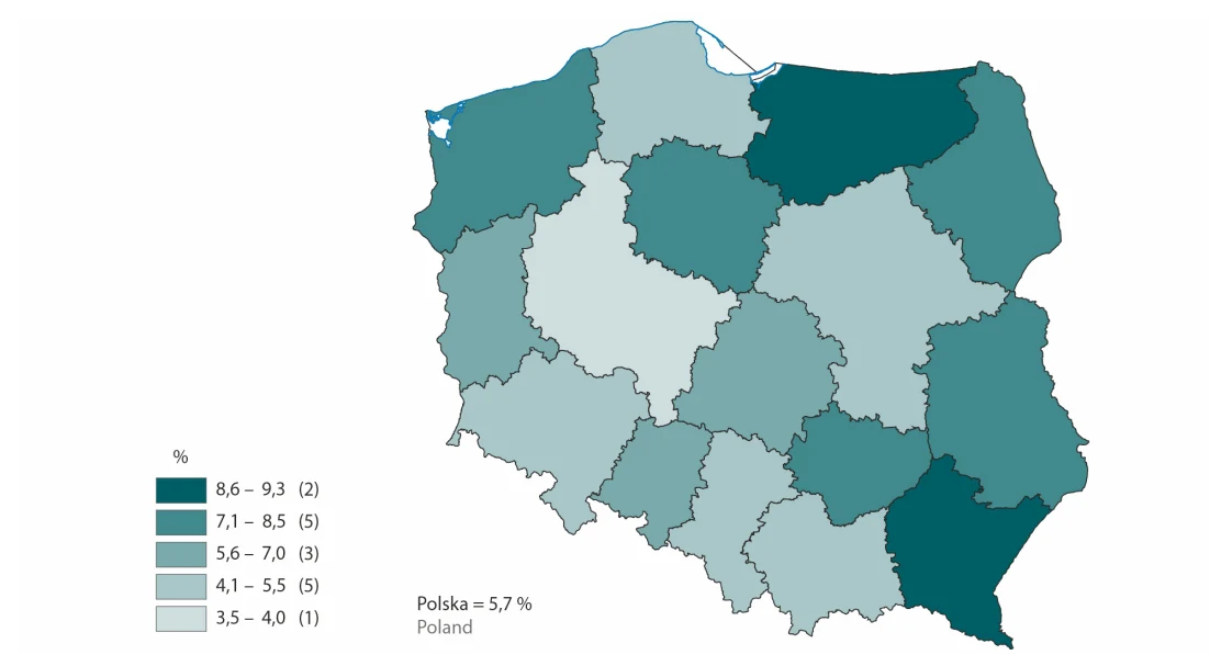 Mapa Polski podzielona na województwa, pokazująca zróżnicowanie procentowe określonego wskaźnika w poszczególnych regionach za pomocą odcieni zieleni; legenda po lewej stronie prezentuje zakresy procentowe wartości, najwyższe odsetki widoczne są na pół...