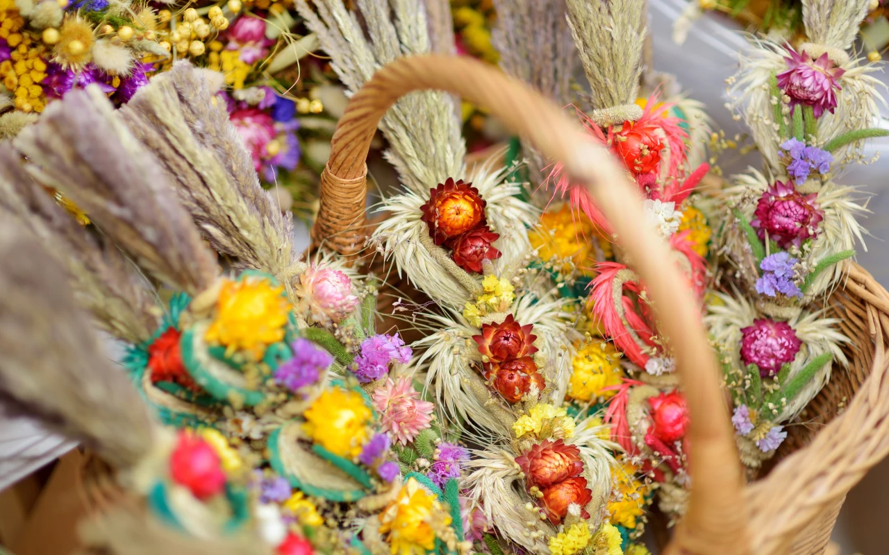 Dawne przesądy związane z Niedzielą Palmową. Dziś mało kto o nich pamięta Wielkanocne palmy. Dawniej Polacy wierzyli, że mają wielką moc - z Niedzielą Palmową wiąże się wiele przesądów