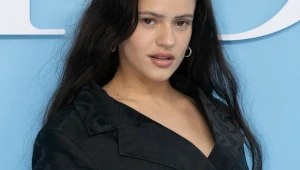 Rosalia przerwała koncert i zniknęła ze sceny. W sieci zawrzało. "Absurd"