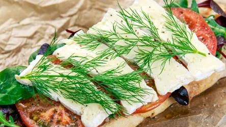 Ser Brie należy do serów, które nie sprzyjają zdrowemu poziomowi cholesterolu