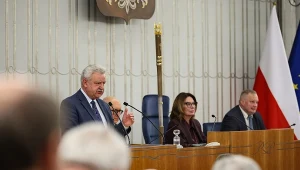 Obniżka cen paliw na stacjach. Senat zdecydował w sprawie ustaw 