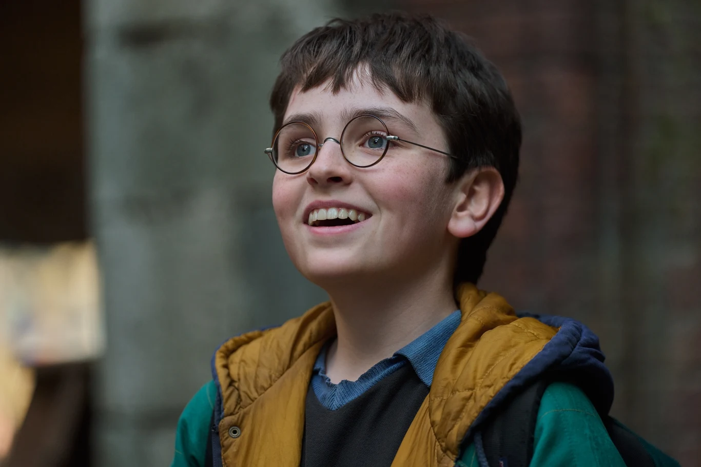 Dominic McLaughlin jako Harry Potter Dominic McLaughlin jako Harry Potter