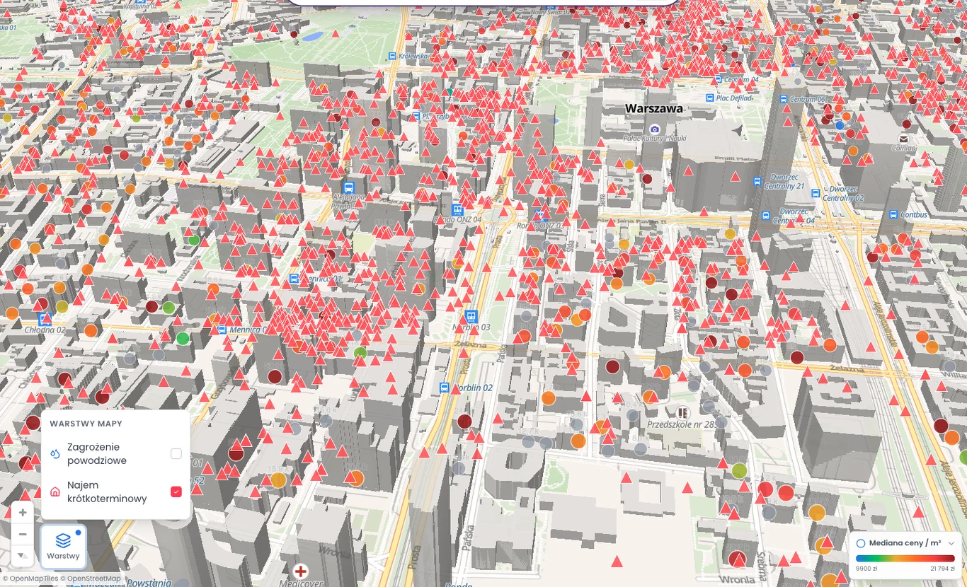 trójwymiarowa mapa centrum Warszawy pokryta setkami czerwonych i pomarańczowych znaczników wskazujących miejsca zagrożeń powodowanych wodą oraz innych sytuacji niebezpiecznych