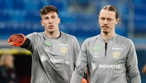 Męczarnie Rosjan z 131. drużyną świata. Do tego fatalny błąd bramkarza