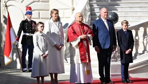 Papież Leon XIV został powitany przez księcia Monako Alberta II i jego rodzinę