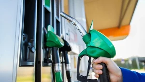 W Dzienniku Ustaw opublikowano dwie ustawy mające obniżyć ceny paliw na stacjach w Polsce