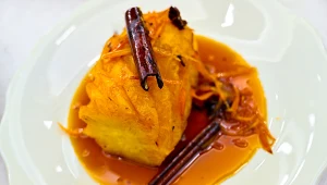 Pieczony ananas z babą rumową i cytrynowym curdem