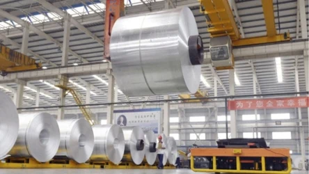 Bahrajn: Iran uderzył w największą na świecie hutę aluminium (zdj. ilustracyjne)