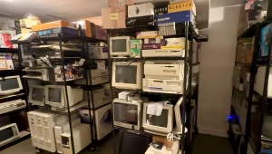 YouTuber LGR buduje bunkier na swoją kolekcję: dla skarbów ery PC