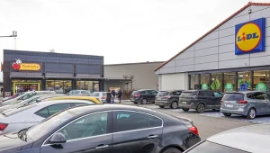 Prezes UOKiK interweniował w Lidlu i Biedronce ws. informacji o przyznanych rabatach na ekranach kas i paragonach