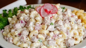 Ta sałatka jest prosta i niezwykle sycąca