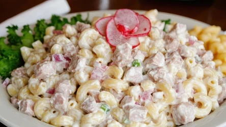 Ta sałatka jest prosta i niezwykle sycąca