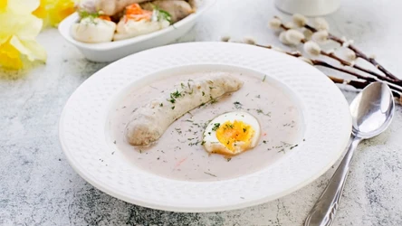 Barszcz biały wymaga zakwasu na mące pszennej. 