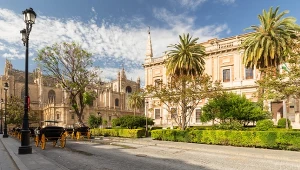 Gdzie Polacy najchętniej latają na Wielkanoc? 