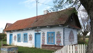 Ta wieś zachwyca turystów z całego świata. Leży tylko 1,5 h od Krakowa 