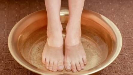 Tak szybko pozbędziesz się odcisków na stopach