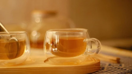 Napar z majeranku to o wiele lepszy wybór na Wielkanoc niż klasyczna czarna herbata