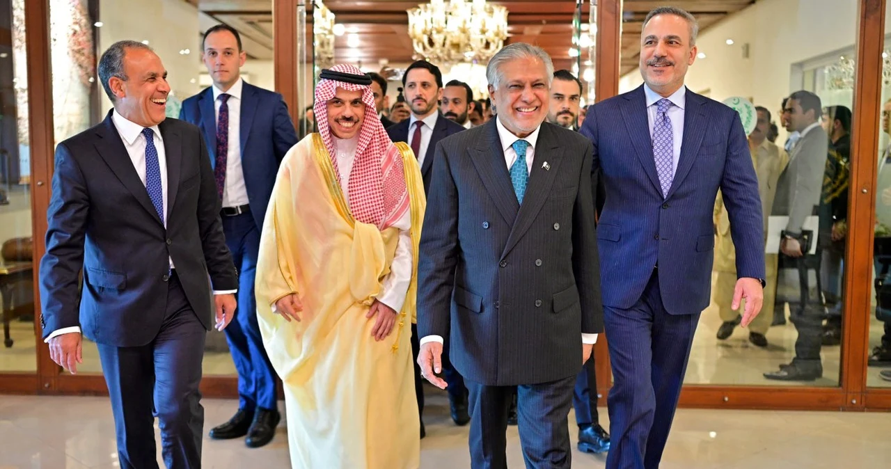 Zdjęcie: Rozmowy Egiptu, Pakistanu, Arabii Saudyjskiej i Turcji w celu ograniczenia dominacji Izraela i Iranu