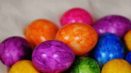 Pisanki z marmurkowym wzorem