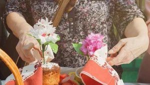 Czy można wyrzucić święconkę? Są lepsze sposoby na wykorzystanie jedzenia.