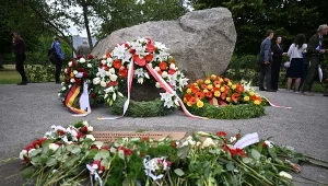 Nowy pomnik zastąpi tymczasowy Kamień Pamięci