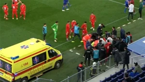 Mecz eliminacji przerwany. Selekcjoner stracił przytomność. Karetka na boisku
