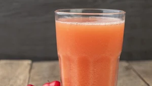 Mówi się, że to kwaśniejsza wersja soku z wiśni. Ma w sobie mnóstwo wartościowych składników.