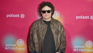 Wyrzucili go przez SMS-a! Teraz pozbywa się pamiątek po byłym zespole