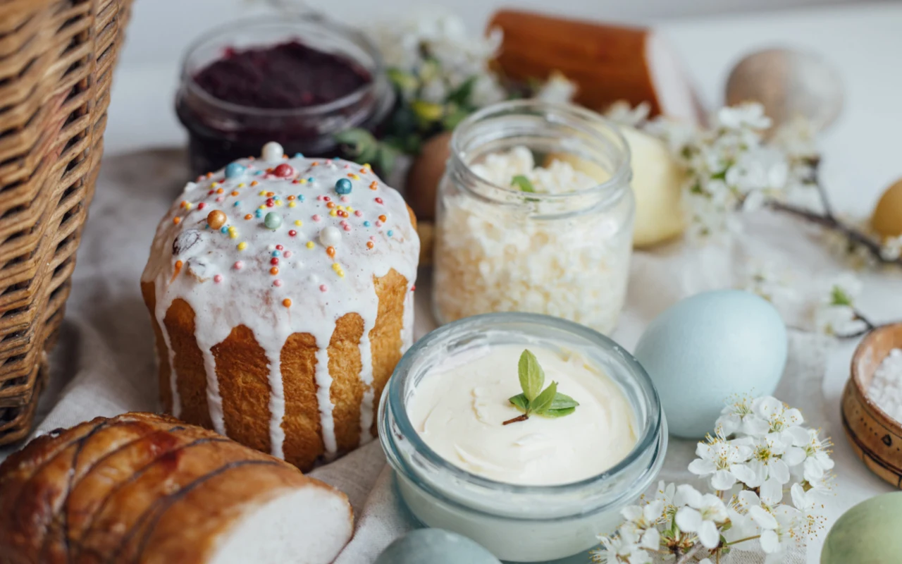 Najzdrowsze na wielkanocnym stole. Tych potraw nie musisz sobie odmawiać Tradycyjne potrawy wielkanocne. Co jest najzdrowsze w święta? Tych potraw nie musisz sobie odmawiać